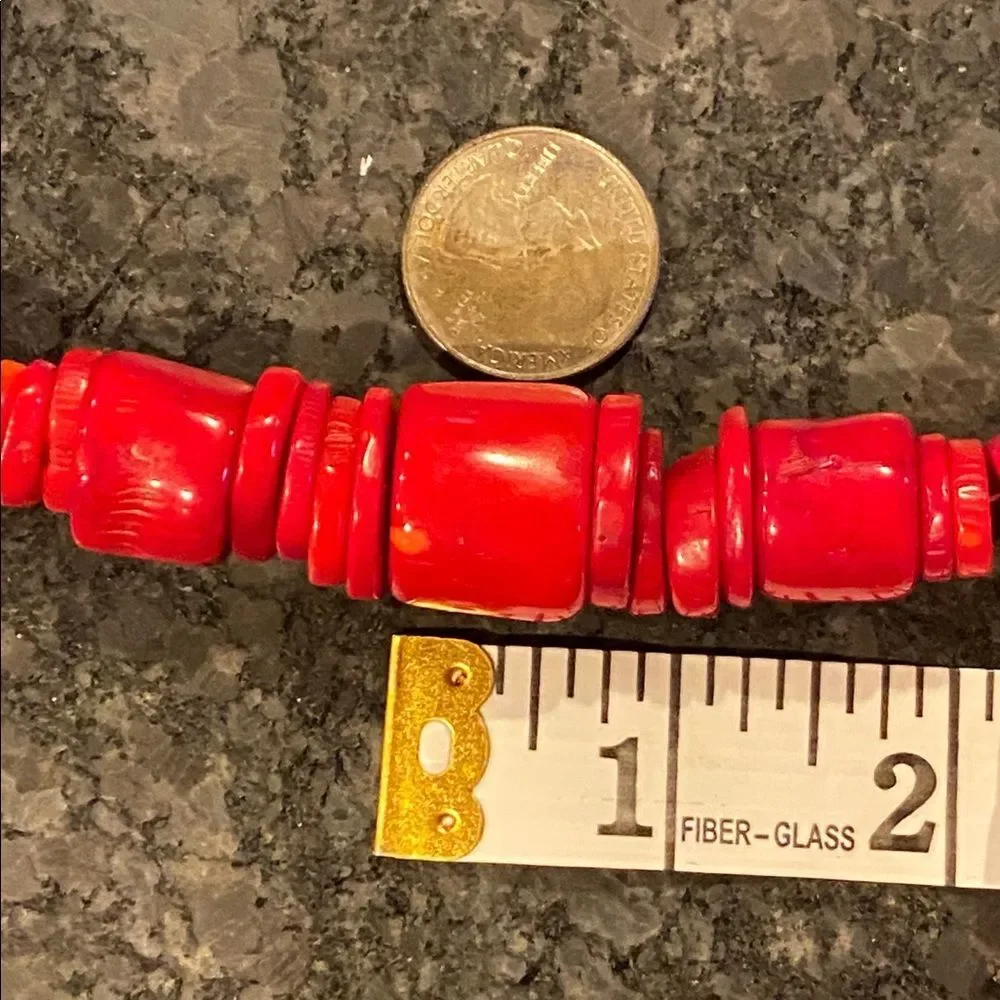 JAY KING RED BAMBOO CORAL BEADED CHUNKY NECKLACE - Picture 10 of 10